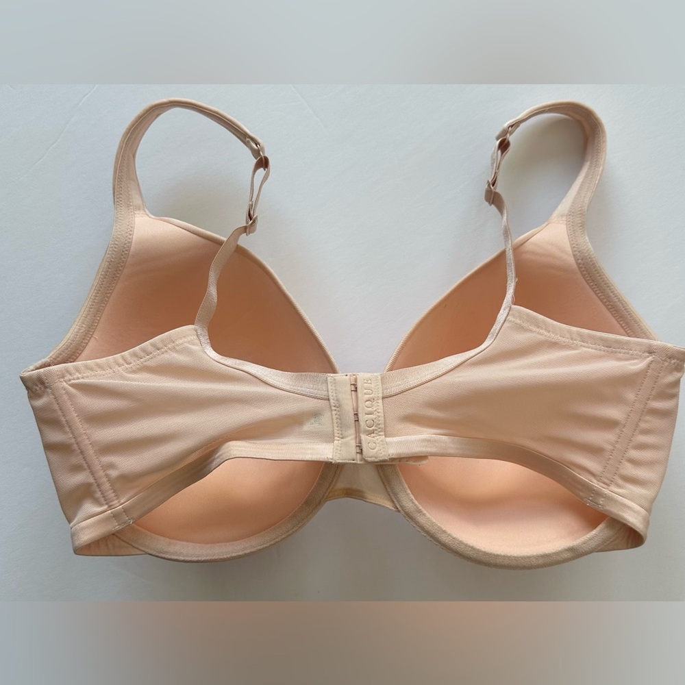 Cacique (from Lane Bryant) Cream Contour Bra Seamless Underwire - 38DDD - Picture 2 of 3